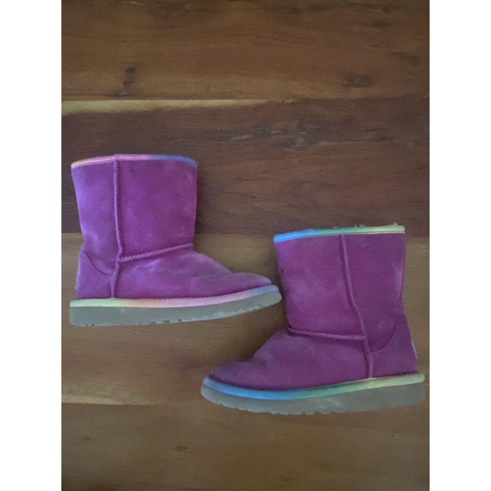 UGG CLASSIC KIDS SHORT BOOT Little Kids Size 11 Purple Suede Rainbow Piping